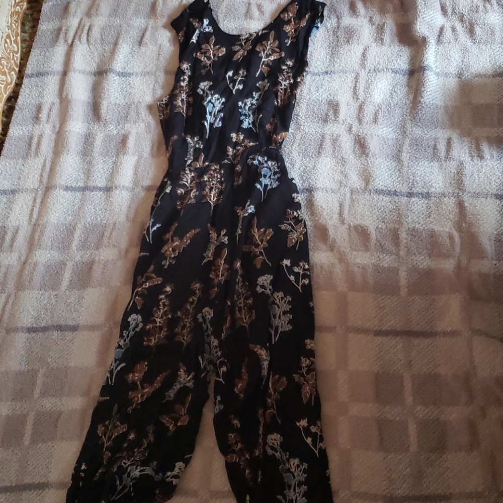 Angie Sleeveless Floral Jumper